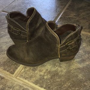 brown booties